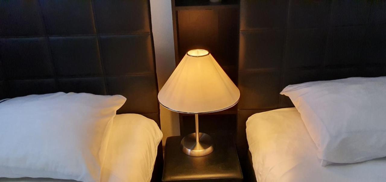 בריסל Guesthouse Marie Therese מראה חיצוני תמונה