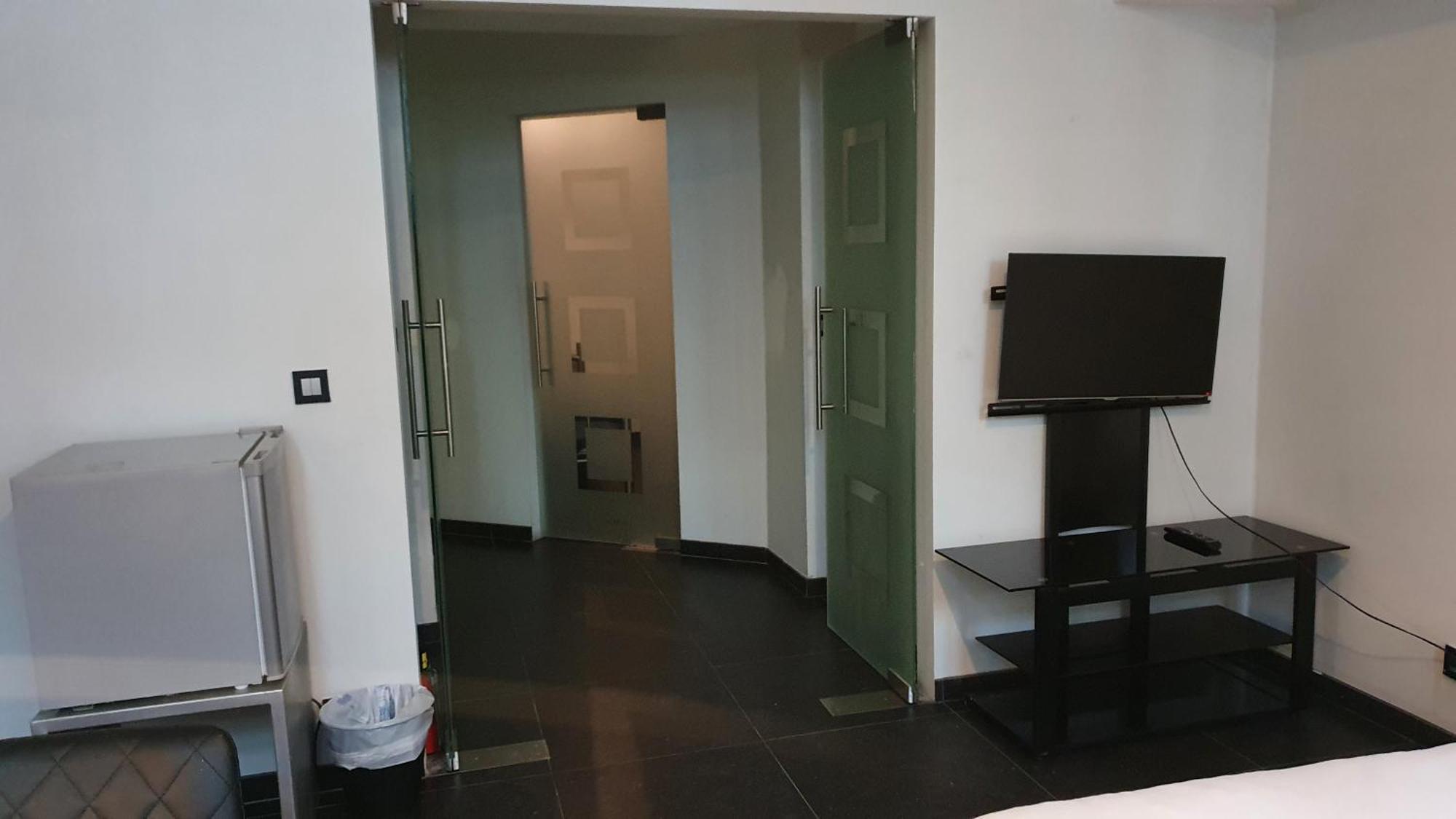 בריסל Guesthouse Marie Therese מראה חיצוני תמונה